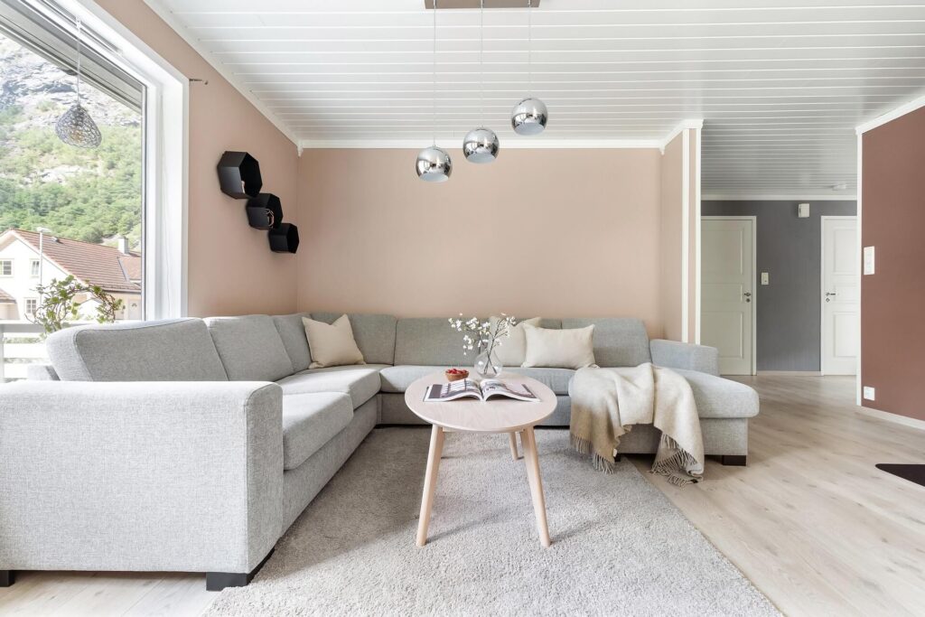 Как брокерът помага при продажба на жилище